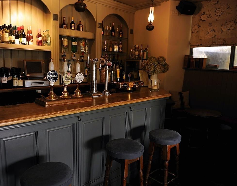 The Falcon Inn Painswick Dış mekan fotoğraf