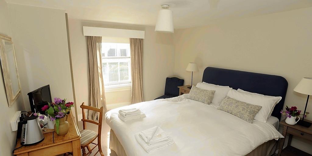 The Falcon Inn Painswick Dış mekan fotoğraf